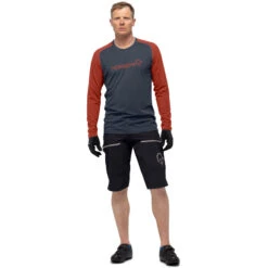 Norrona Heren Fjora Equaliser Lightweight Longsleeve -Norrona iview 1047104 053 pic3