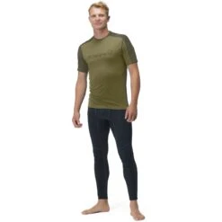 Norrona Falketind Equaliser Merino T-Shirt Heren - Olive Drab/Olive Night -Norrona norrona falketind equaliser merino t shirt men olive drab olive night model 1 1399445