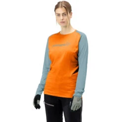 Norrona Fjørå Equaliser Lightweight Shirt Met Lange Mouwen Dames - Orange Popsicle/Tourmaline