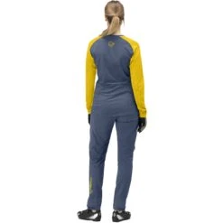 Norrona Fjørå Equaliser Lightweight Shirt Met Lange Mouwen Dames - Sulphur/Vintage Indigo -Norrona norrona fjora equaliser lightweight long sleeve shirt women sulphur vintage indigo model 2 1399575