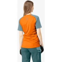 Norrona Fjørå Equaliser Lightweight T-Shirt Dames - Orange Popsicle/Tourmaline -Norrona norrona fjora equaliser lightweight t shirt women orange popsicle tourmaline 5 1126793