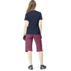 Norrona Fjørå Wool T-Shirt Dames - Indigo Night -Norrona norrona fjora wool t shirt women indigo night model 2 1399782