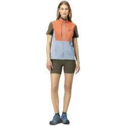 Norrona Senja Aero90 Vest Dames - Flamingo/Blue Fog -Norrona norrona senja aero90 damen weste flamingo blue fog model 1 1399808