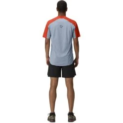 Norrona Senja Equaliser Lightweight T-Shirt Heren - Arednalin -Norrona norrona senja equaliser lightweight t shirt men arednalin model 2 1399864