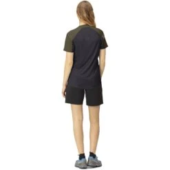 Norrona Senja Equaliser Lightweight T-Shirt Dames - Olive Night -Norrona norrona senja equaliser lightweight t shirt women olive night model 2 1399844