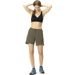 Norrona Senja Flex1 8 Inch Short Dames - Olive Night -Norrona norrona senja flex1 8 inch shorts women olive night model 1 1399938
